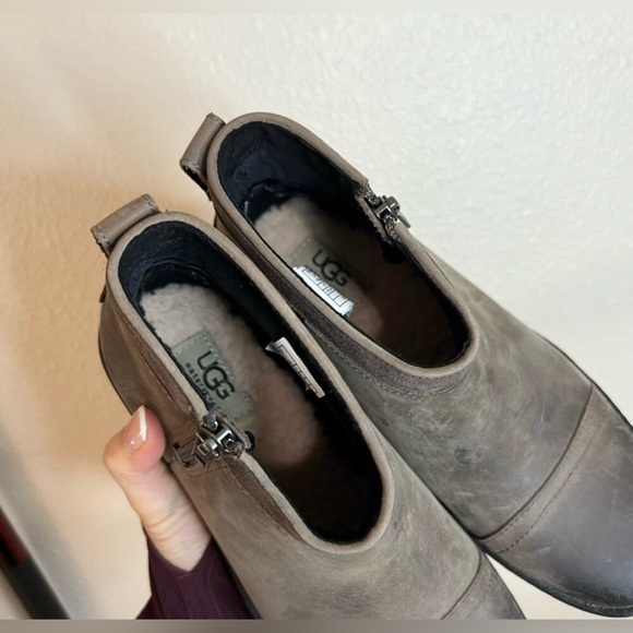 UGG Australia Attell brown suede distressed ankle booties NEW 7 - Picture 2 of 9